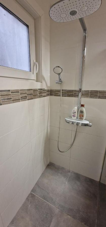 בריסל Apartamentos Completo Con Todas Las Comodidades מראה חיצוני תמונה
